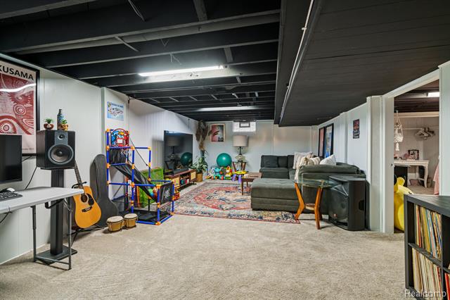 Builiding view twenty three for 6333 Harriet, Waterford, MI. 48327