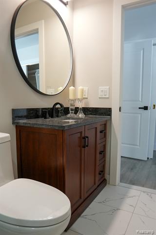 Builiding view forty five for 2172 Ostrum, Waterford, MI. 48328