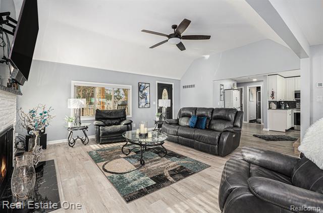 Builiding view eight for 3802 Highland, Highland, MI. 48356