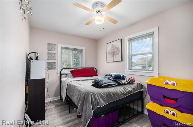 Builiding view fifteen for 3802 Highland, Highland, MI. 48356