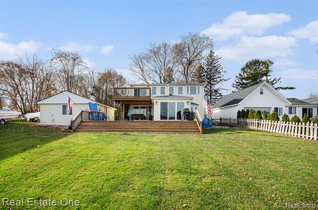 Builiding view twenty eight for 3802 Highland, Highland, MI. 48356