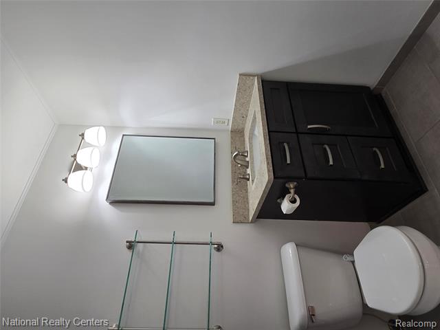 Builiding view thirty one for 2727 Riverside, Waterford, MI. 48329