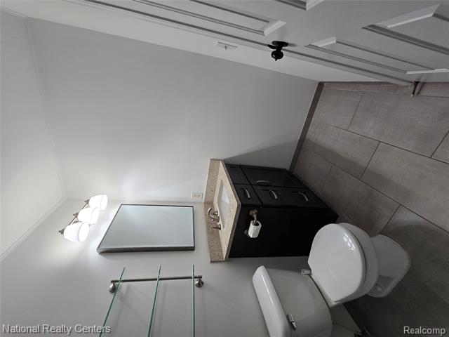 Builiding view twenty seven for 2727 Riverside, Waterford, MI. 48329