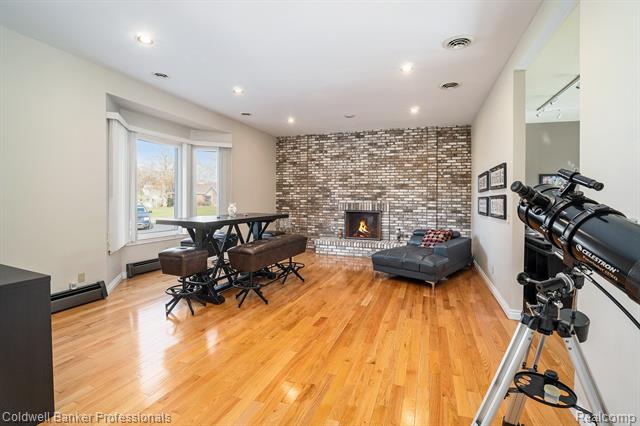 Builiding view four for 3972 Chevron, Highland, MI. 48356