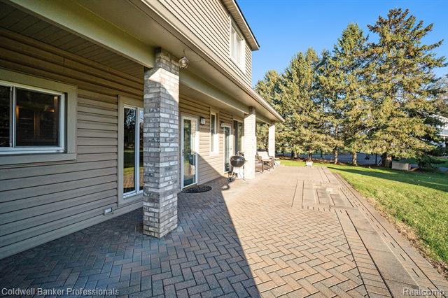 Builiding view twenty four for 3972 Chevron, Highland, MI. 48356