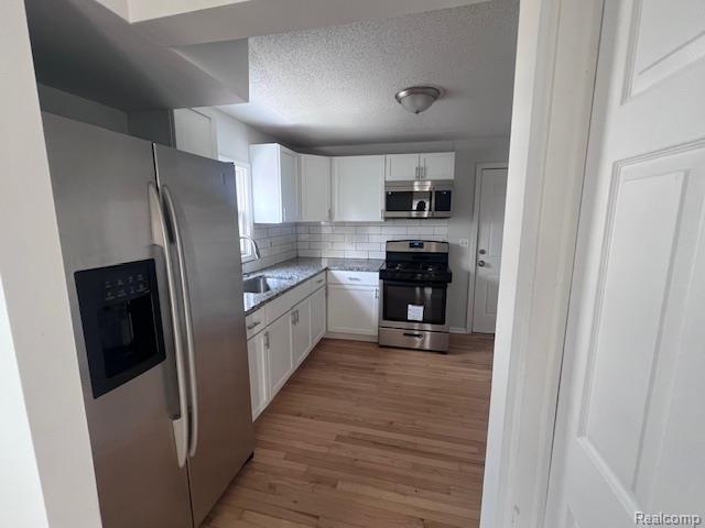 Builiding view seven for 33 E Yale, Pontiac, MI. 48340