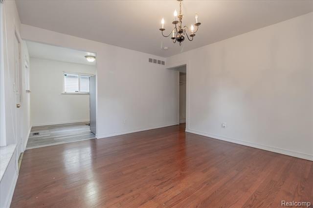 Builiding view four for 37 E Brooklyn, Pontiac, MI. 48340