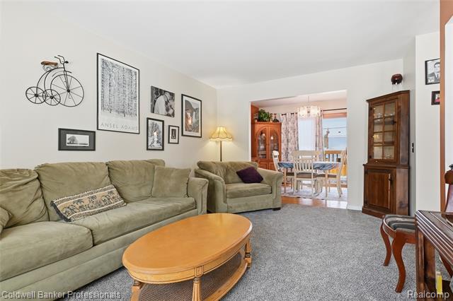 Builiding view five for 4904 Lake Grove, White Lake, MI. 48383