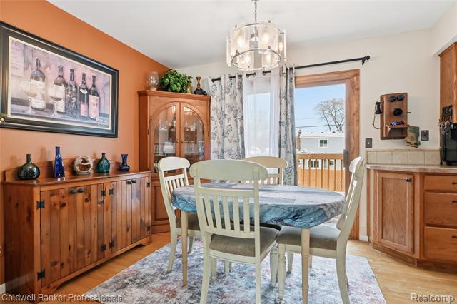 Builiding view six for 4904 Lake Grove, White Lake, MI. 48383