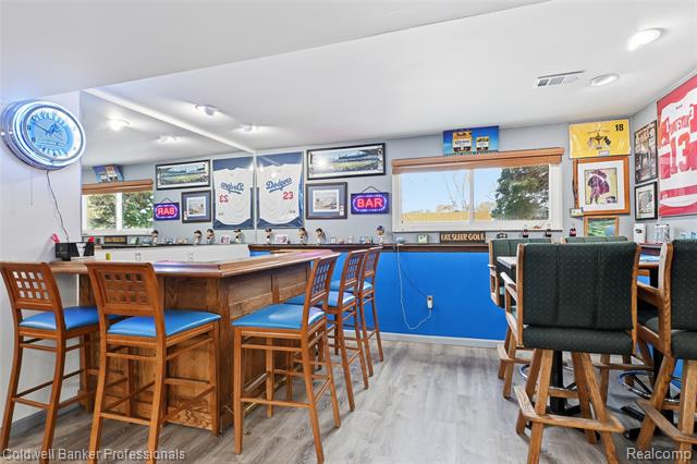 Builiding view twenty for 4904 Lake Grove, White Lake, MI. 48383