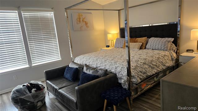 Builiding view eight for 1554 Meadow Ridge, Pontiac, MI. 48340