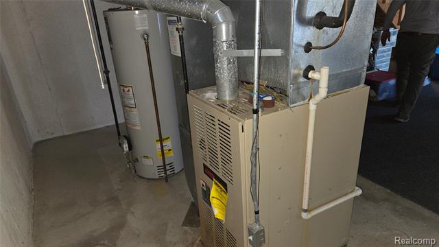 Builiding view eighteen for 1554 Meadow Ridge, Pontiac, MI. 48340