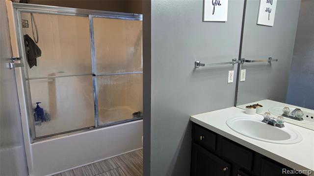 Builiding view fifteen for 1554 Meadow Ridge, Pontiac, MI. 48340