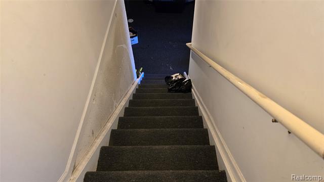 Builiding view sixteen for 1554 Meadow Ridge, Pontiac, MI. 48340