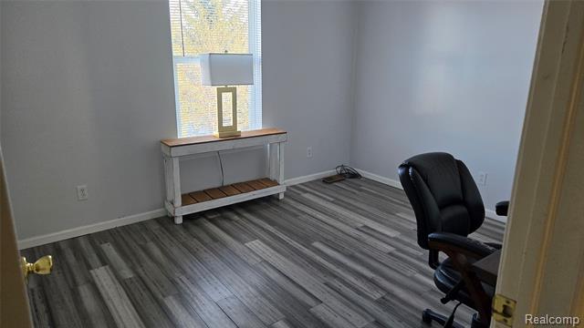 Builiding view ten for 1554 Meadow Ridge, Pontiac, MI. 48340