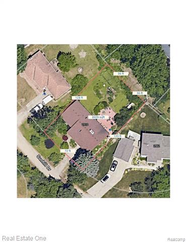 Builiding view thirty six for 2510 Sunhill, Waterford, MI. 48329