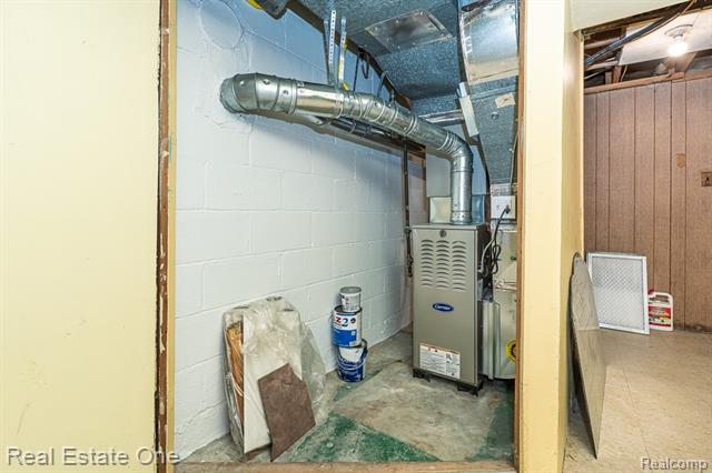 Builiding view twenty three for 2510 Sunhill, Waterford, MI. 48329