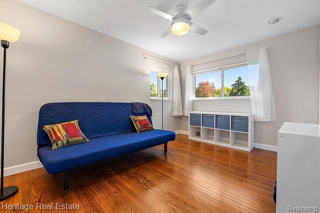 Builiding view eleven for 2831 Silverstone, Waterford, MI. 48329