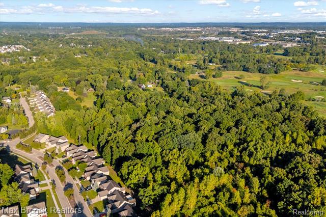 Builiding view forty seven for 1654 Giddings, Pontiac, MI. 48340