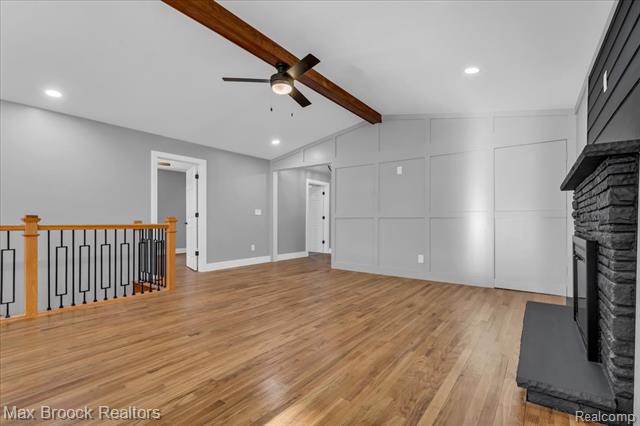 Builiding view nine for 1654 Giddings, Pontiac, MI. 48340