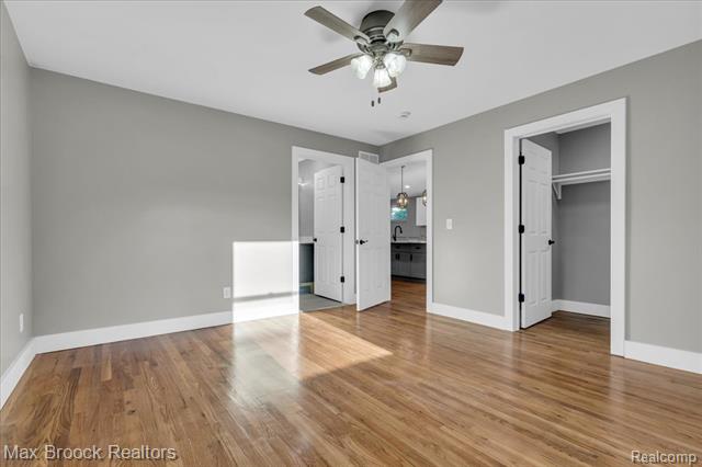 Builiding view nineteen for 1654 Giddings, Pontiac, MI. 48340