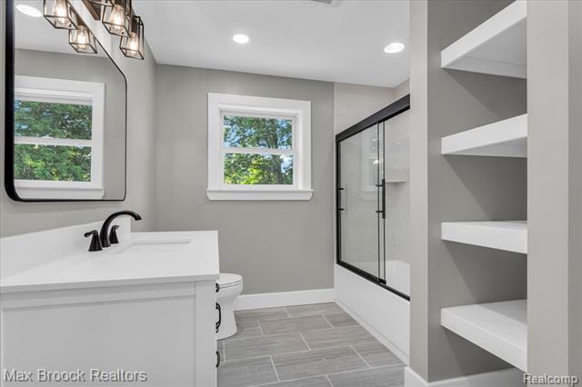 Builiding view thirty one for 1654 Giddings, Pontiac, MI. 48340