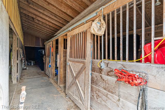 Builiding view sixty three for 5950 Carscadden Way, Highland, MI. 48357