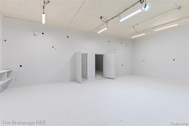 Builiding view sixty for 5950 Carscadden Way, Highland, MI. 48357