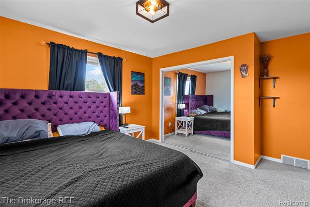 Builiding view thirty two for 5950 Carscadden Way, Highland, MI. 48357