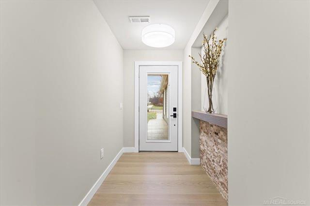 Builiding view two for 3460 Clayton, Waterford, MI. 48329