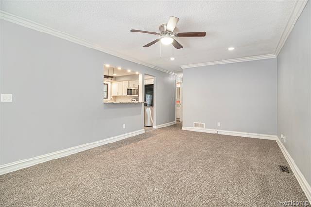 Builiding view five for 4018 Quillen, Waterford, MI. 48329