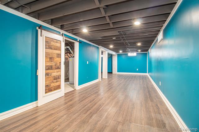 Builiding view twenty three for 4018 Quillen, Waterford, MI. 48329