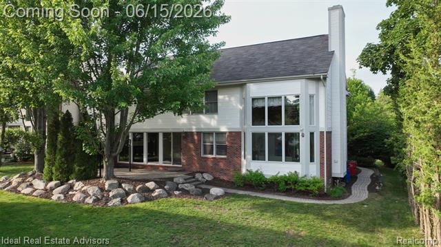 Builiding view six for 1364 Kentfield, Rochester, MI. 48307
