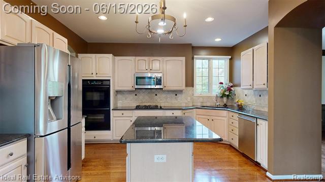 Builiding view twenty five for 1364 Kentfield, Rochester, MI. 48307