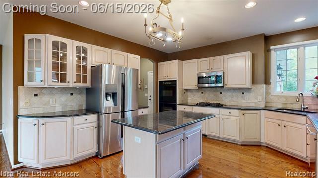 Builiding view twenty four for 1364 Kentfield, Rochester, MI. 48307