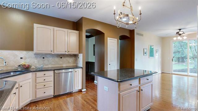 Builiding view twenty seven for 1364 Kentfield, Rochester, MI. 48307