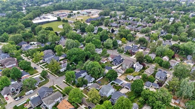 Builiding view fifty for 142 Griggs, Rochester, MI. 48307