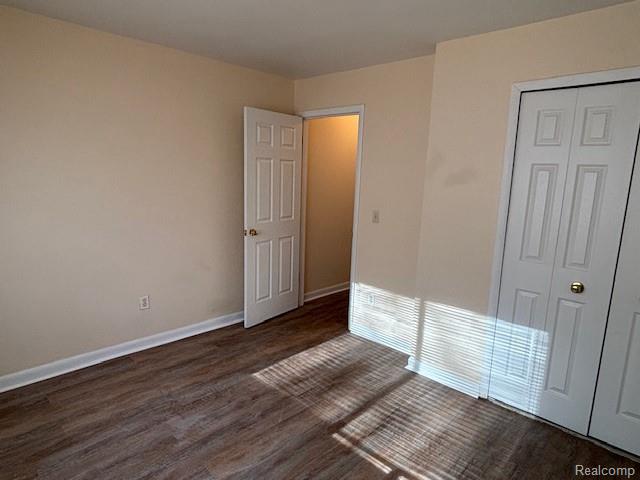 Builiding view six for 417 Parkdale, Rochester, MI. 48307