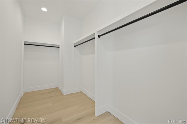 Builiding view seventeen for 334 Romeo, Rochester, MI. 48307