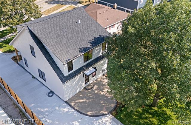 Builiding view thirty five for 334 Romeo, Rochester, MI. 48307