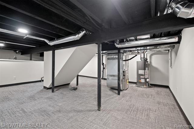 Builiding view thirty nine for 334 Romeo, Rochester, MI. 48307