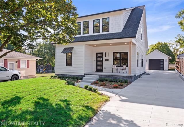 Builiding view twenty nine for 334 Romeo, Rochester, MI. 48307