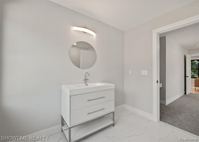 Builiding view twenty seven for 334 Romeo, Rochester, MI. 48307