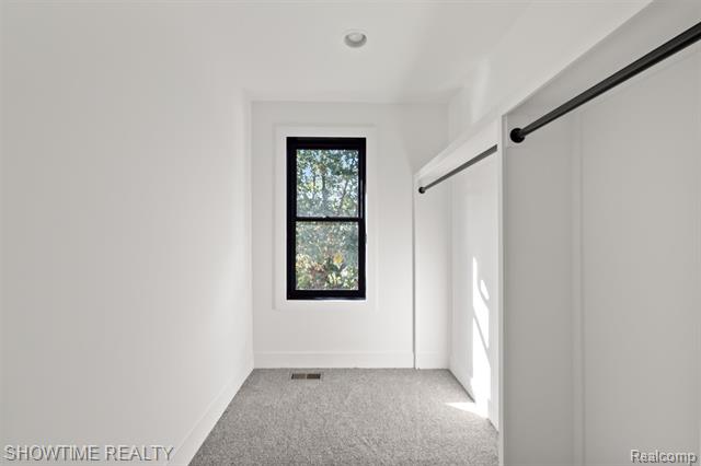 Builiding view twenty for 334 Romeo, Rochester, MI. 48307