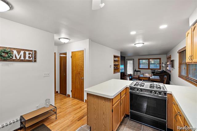 Builiding view six for 836 Miller, Rochester, MI. 48307