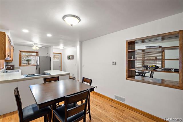 Builiding view twelve for 836 Miller, Rochester, MI. 48307