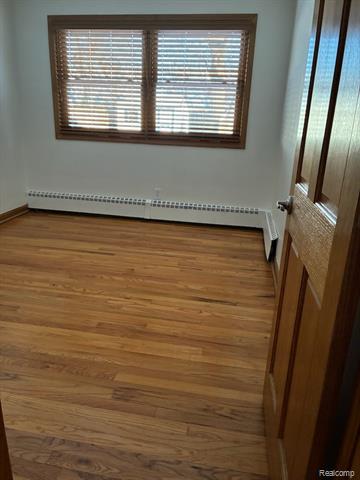 Builiding view twenty five for 836 Miller, Rochester, MI. 48307