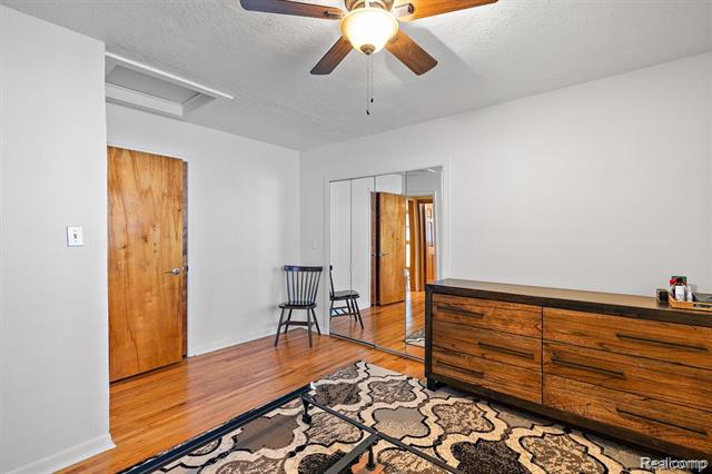 Builiding view twenty two for 836 Miller, Rochester, MI. 48307