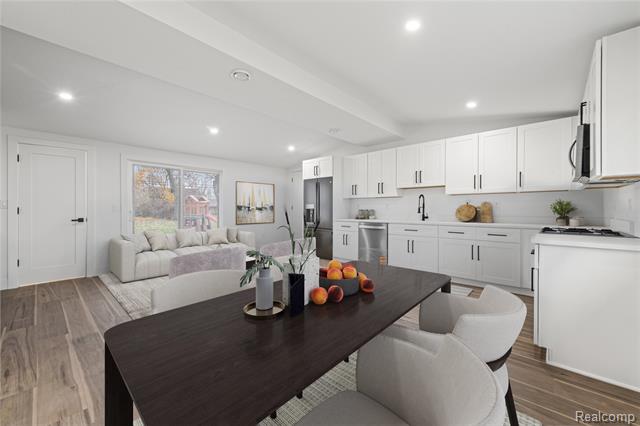 Builiding view seventeen for 3568 Warringham, Waterford, MI. 48329