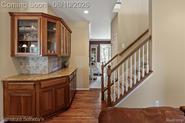 Builiding view nine for 602 Appoline, Rochester, MI. 48307